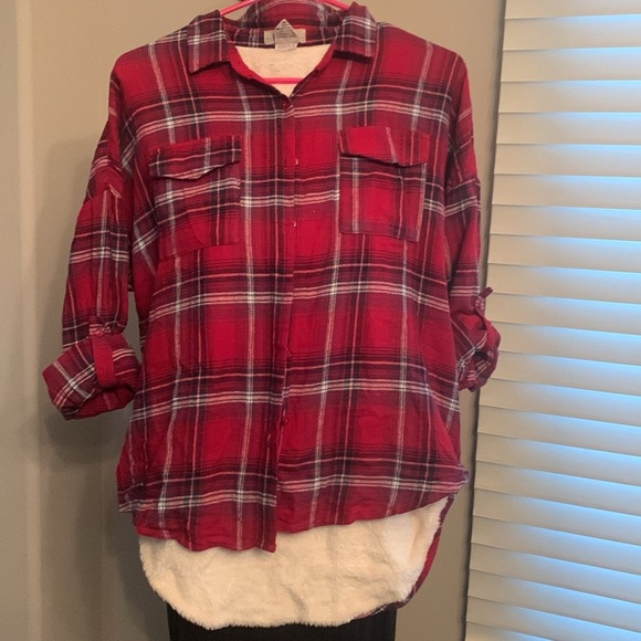 Women’s Medium Lined Plaid Red Flannel Button Up Shirt, P2P 21, Preloved - Picture 1 of 10